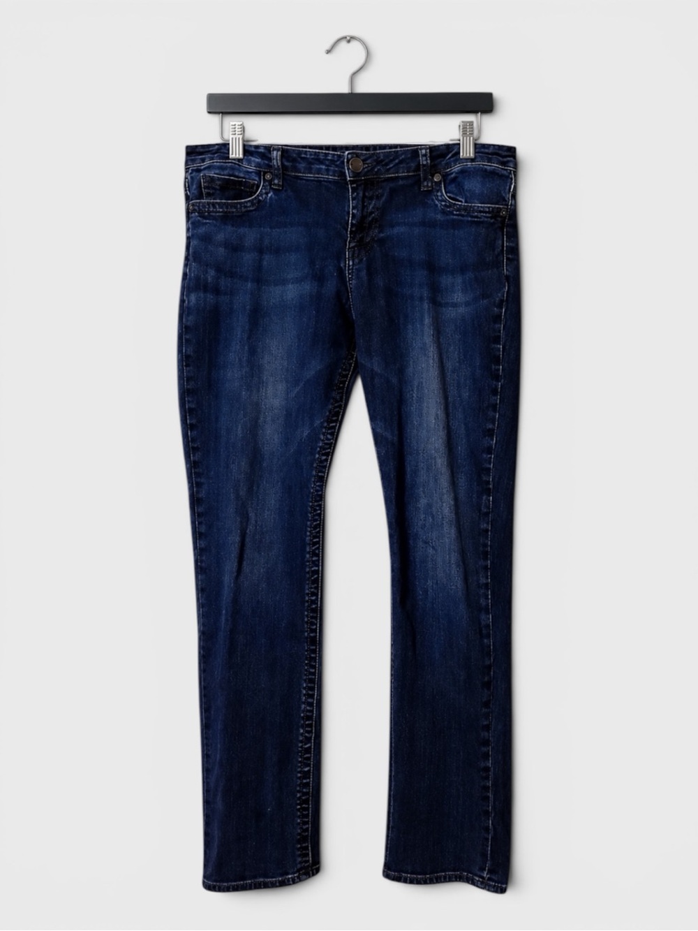 922 Kut from the Kloth Straight Leg Jeans